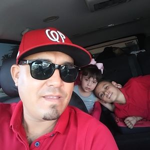 Meet your Posher, Enrique